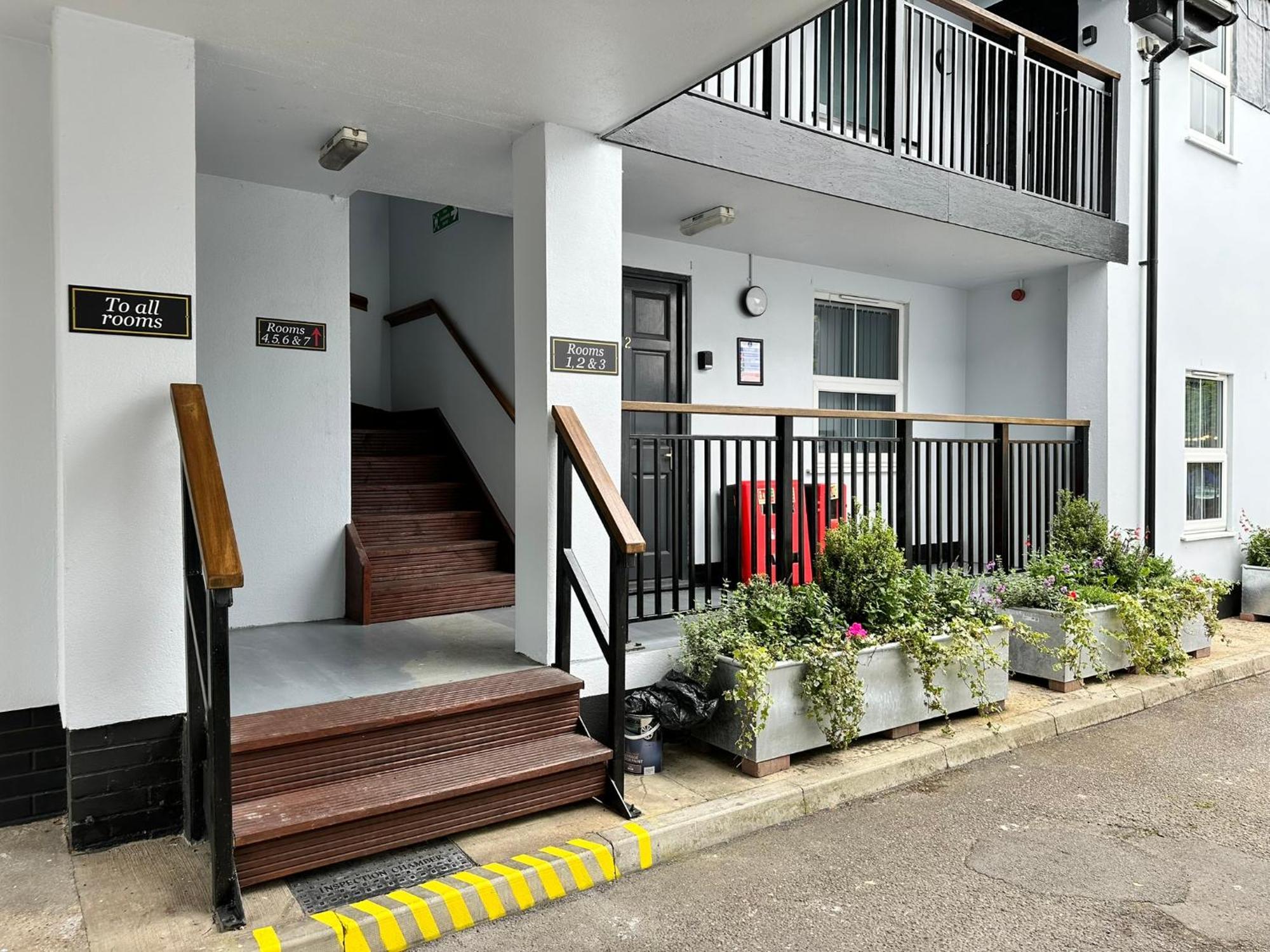 The Prince Albert Pub & Hotel Windsor Ngoại thất bức ảnh